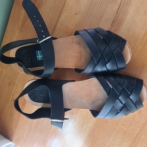 Mia Bety Black Sandal Size 40
